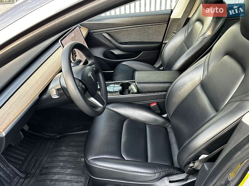 Седан Tesla Model 3 2019 в Киеве фото 18 Седан Tesla Model 3 2019 в Киеве
