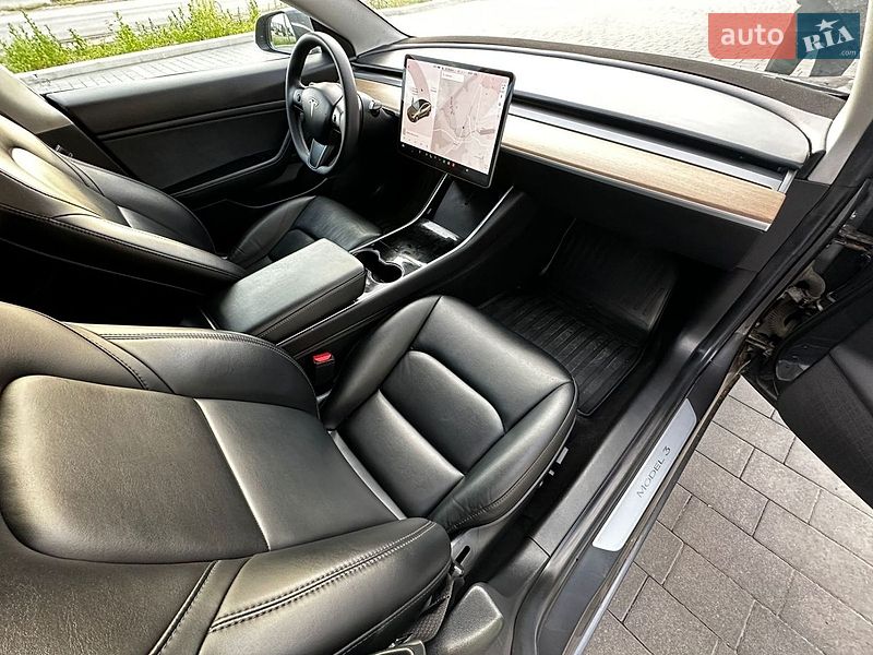 Седан Tesla Model 3 2019 в Киеве фото 38 Седан Tesla Model 3 2019 в Киеве