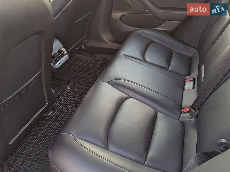 Седан Tesla Model 3 2020 в Киеве фото 6 Седан Tesla Model 3 2020 в Киеве