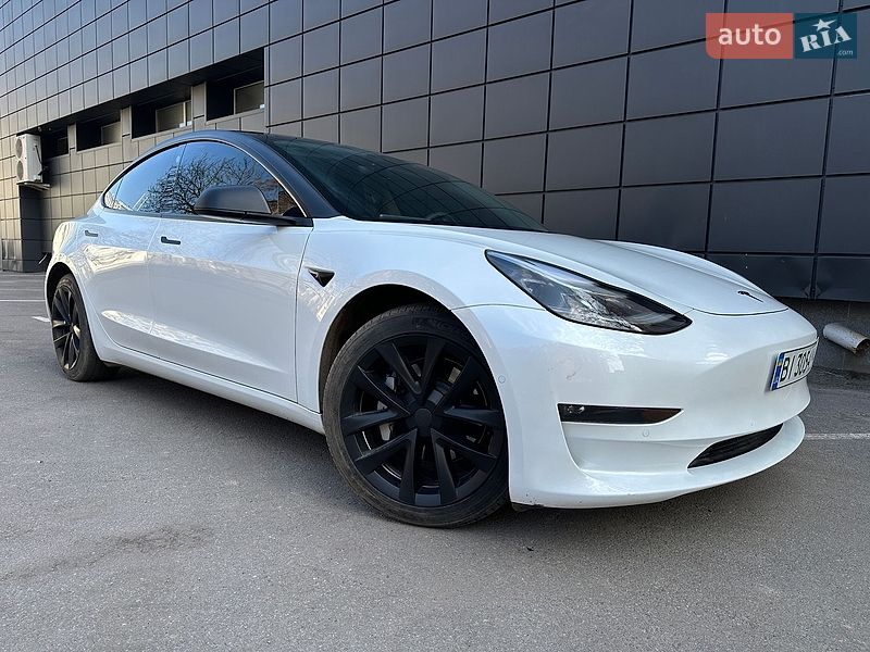 Седан Tesla Model 3 2021 в Полтаве