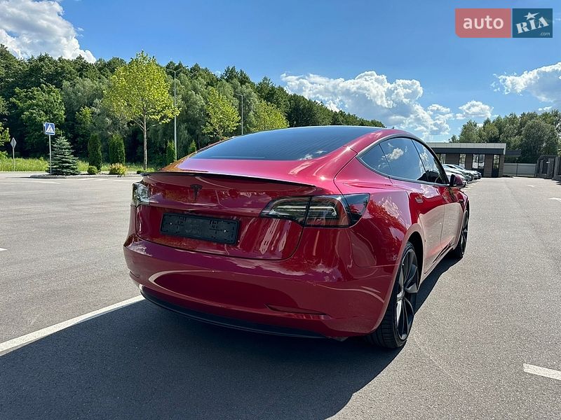 Седан Tesla Model 3 2019 в Киеве