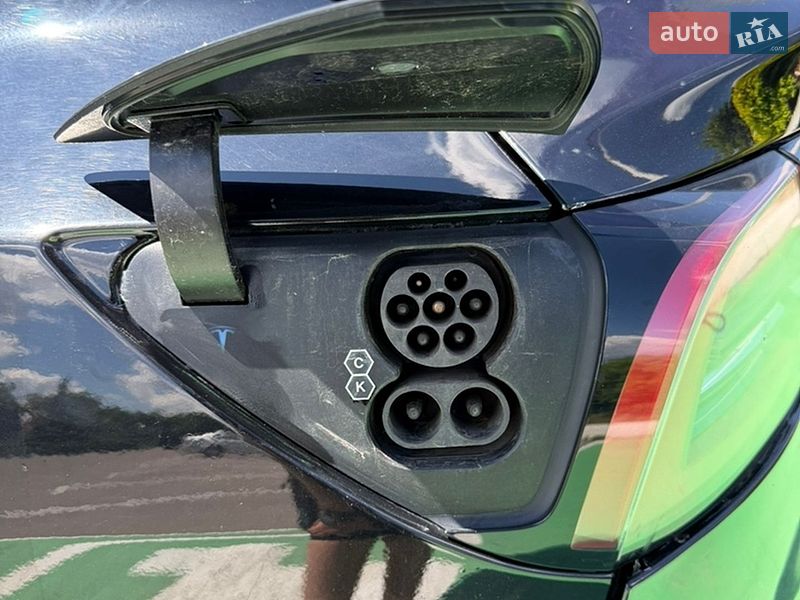 Седан Tesla Model 3 2021 в Полтаві