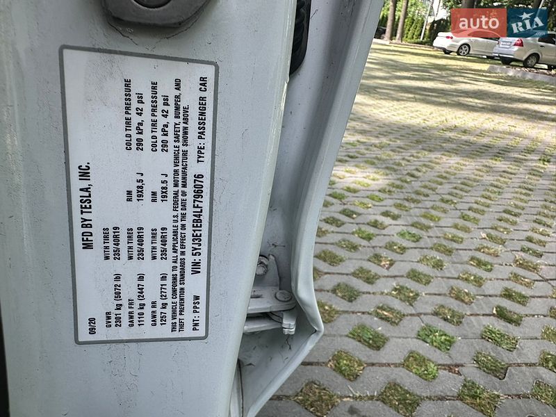 Седан Tesla Model 3 2020 в Харькове