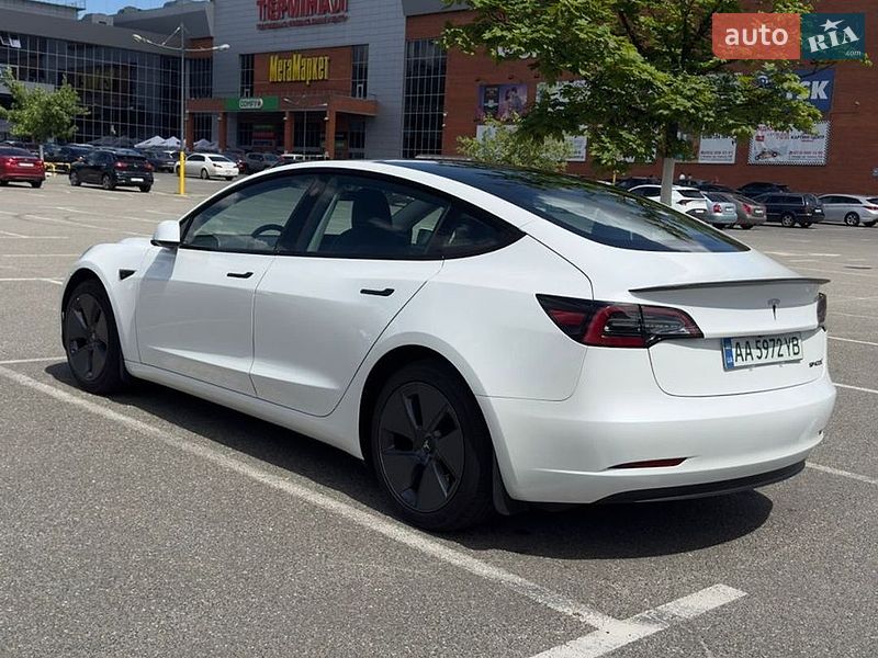 Седан Tesla Model 3 2023 в Броварах фото 12 Седан Tesla Model 3 2023 в Броварах