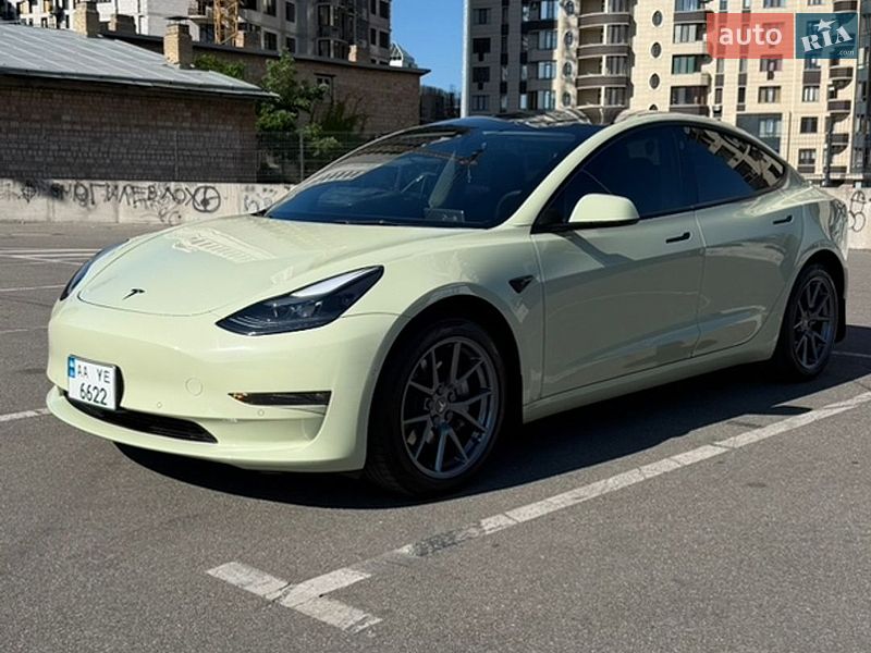 Седан Tesla Model 3 2022 в Киеве фото 16 Седан Tesla Model 3 2022 в Киеве