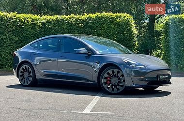 Седан Tesla Model 3 2021 в Києві