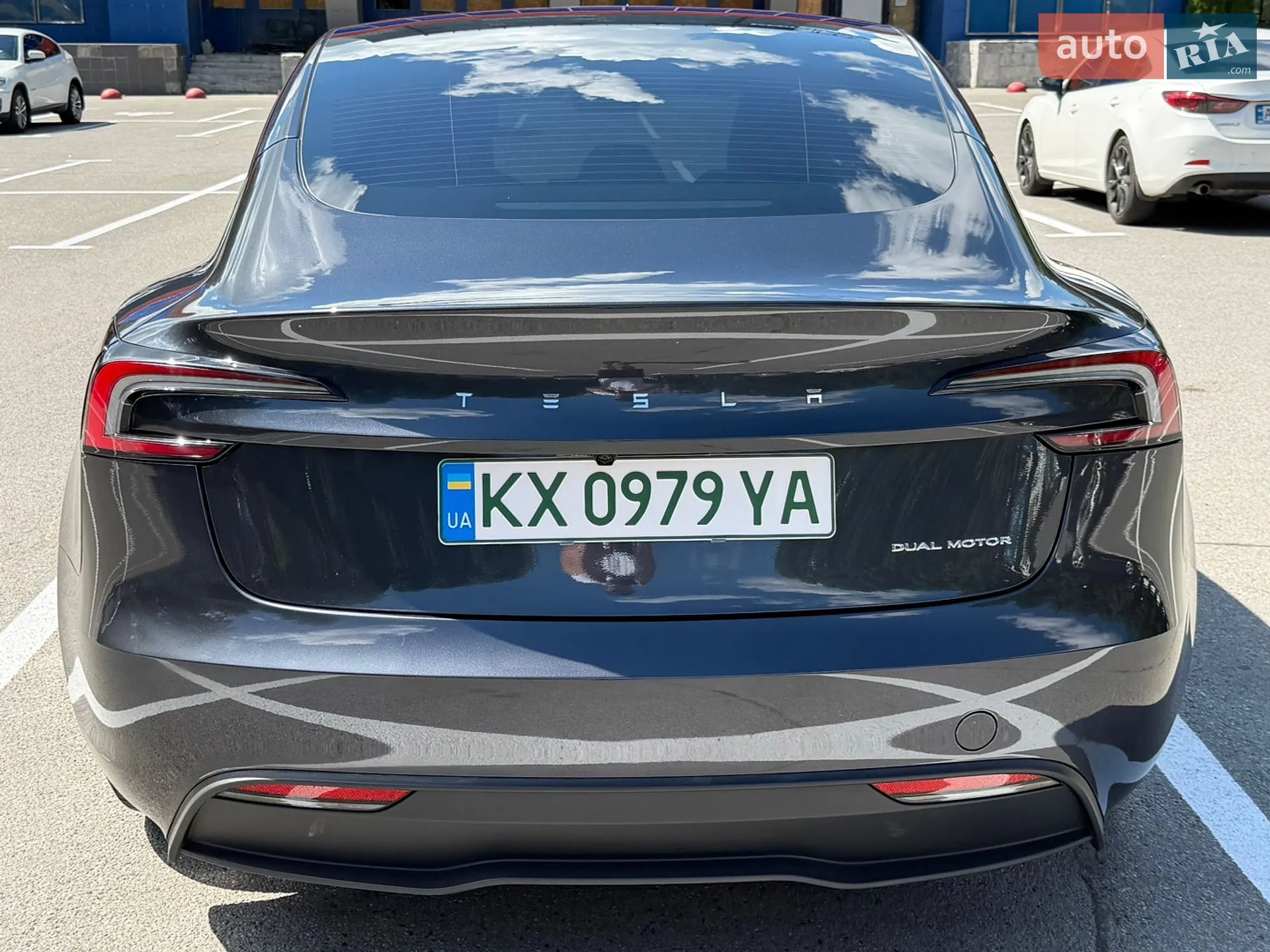 2025 Tesla Model 3 - мініатюра 7