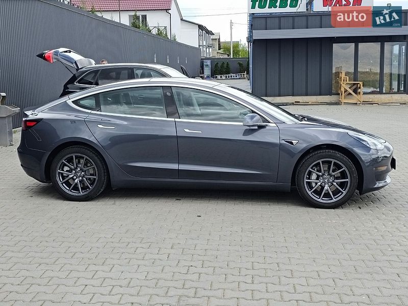Седан Tesla Model 3 2020 в Кам'янець-Подільському фото 2 Седан Tesla Model 3 2020 в Кам'янець-Подільському