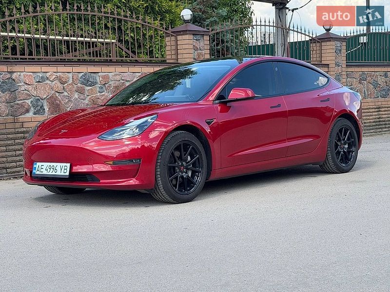 Tesla Model 3 2022