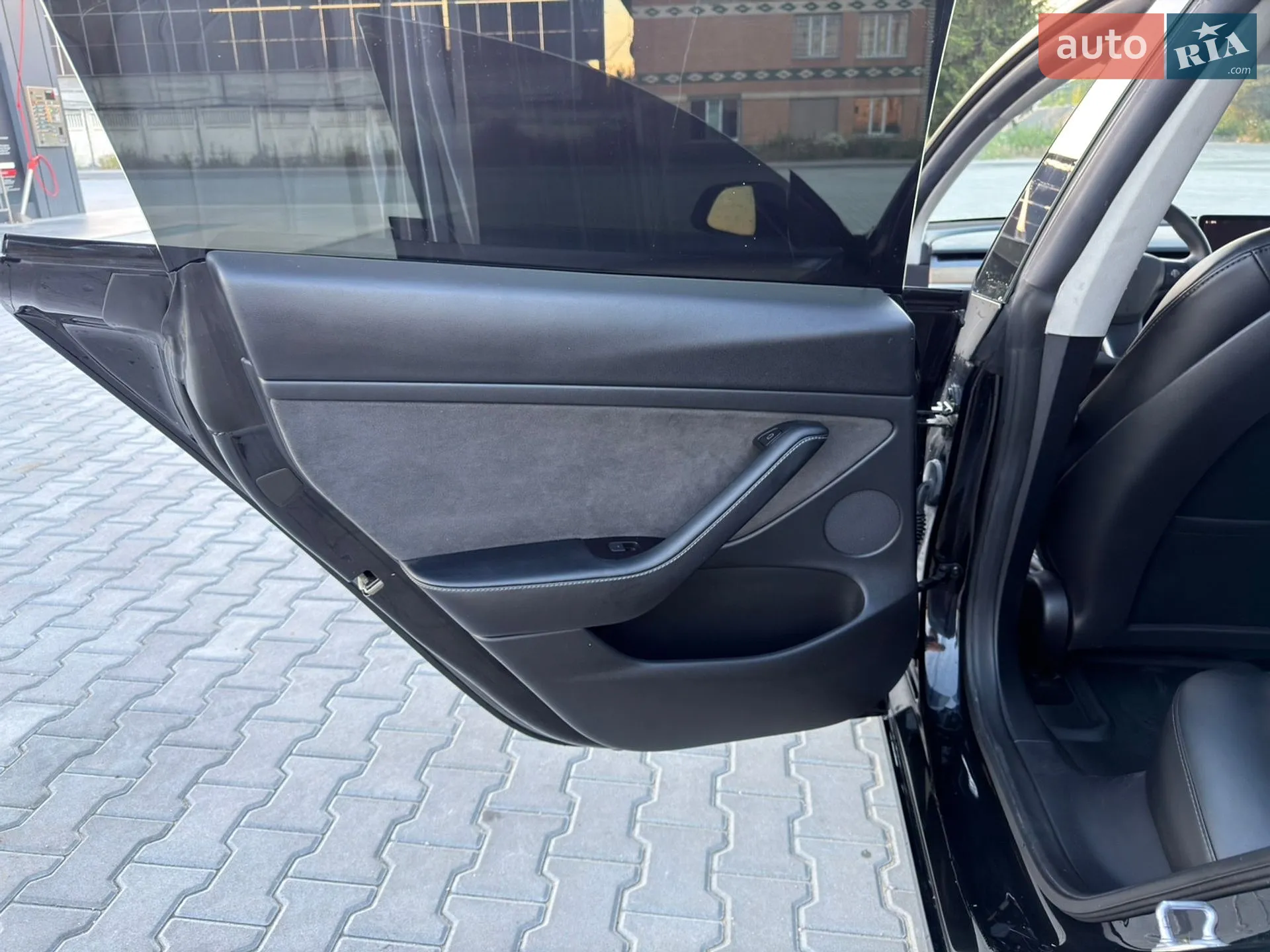 2022 Tesla Model 3 - мініатюра 9
