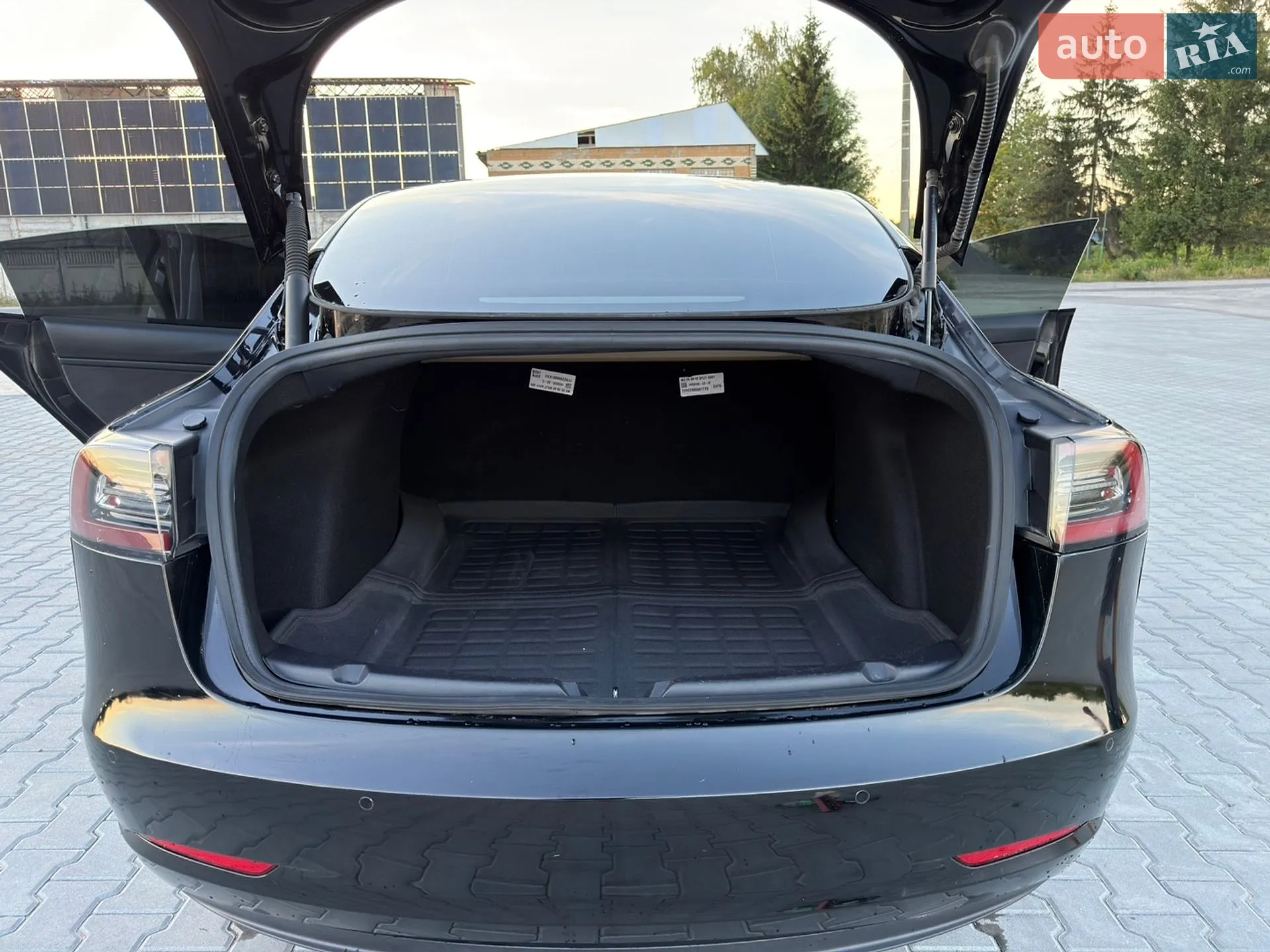 2022 Tesla Model 3 - мініатюра 11