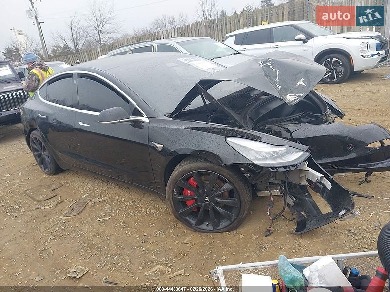 Седан Tesla Model 3 2020 в Ровно фото 3 Седан Tesla Model 3 2020 в Ровно