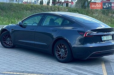 Седан Tesla Model 3 2024 в Стрые
