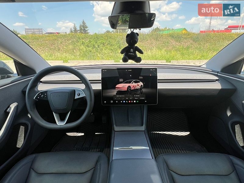Седан Tesla Model 3 2024 в Стрые