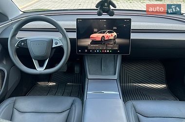 Седан Tesla Model 3 2024 в Стрые