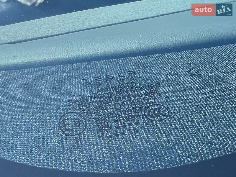 Седан Tesla Model 3 2024 в Стрые