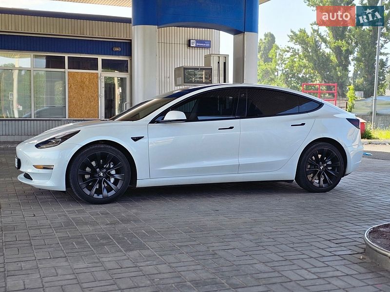 Седан Tesla Model 3 2021 в Кривом Роге фото 12 Седан Tesla Model 3 2021 в Кривом Роге