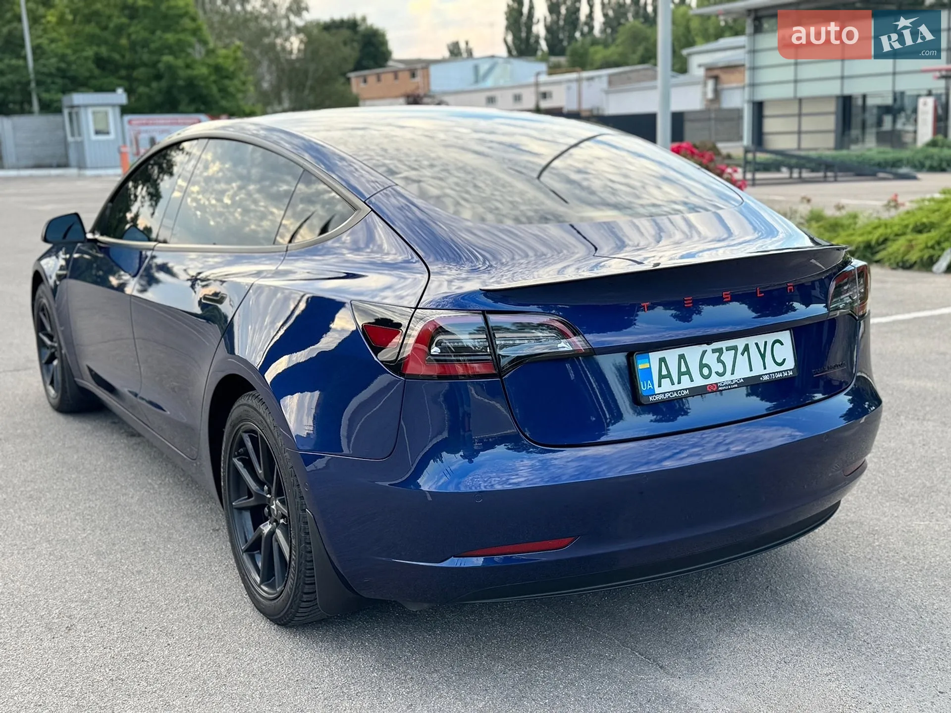 Tesla Model 3 2022 VIN 5YJ3E1EB1NF335677 фото оголошення 14 з 45