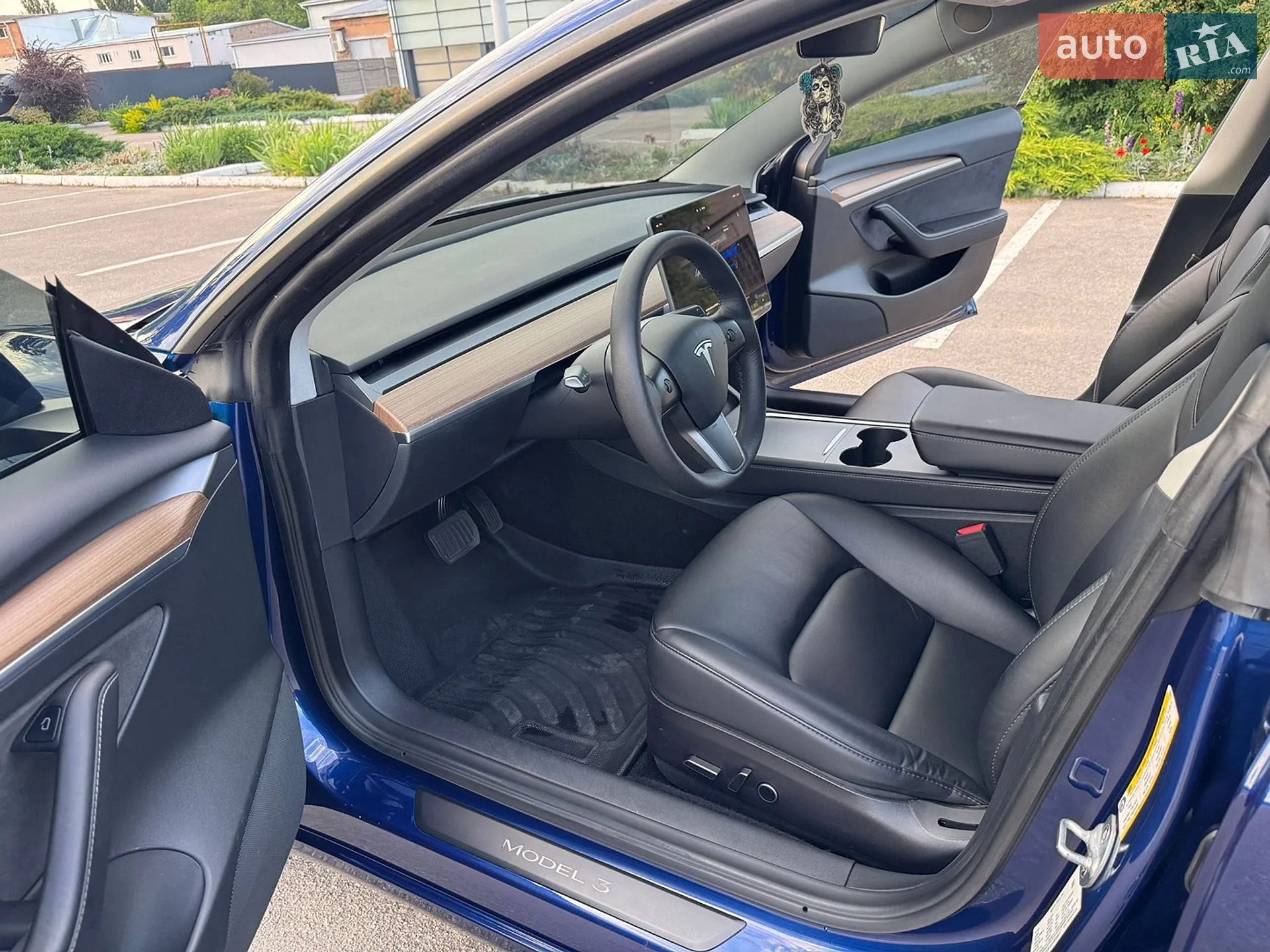 Tesla Model 3 2022 VIN 5YJ3E1EB1NF335677 фото оголошення 35 з 45