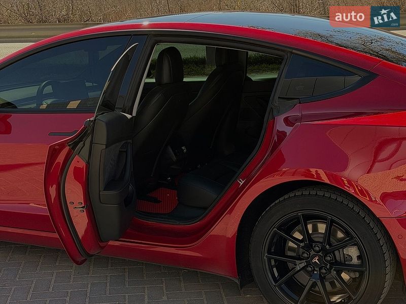 Седан Tesla Model 3 2020 в Виннице фото 12 Седан Tesla Model 3 2020 в Виннице