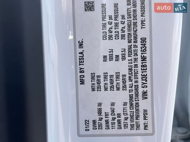 Седан Tesla Model 3 2022 в Києві