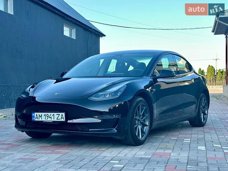 Tesla Model 3