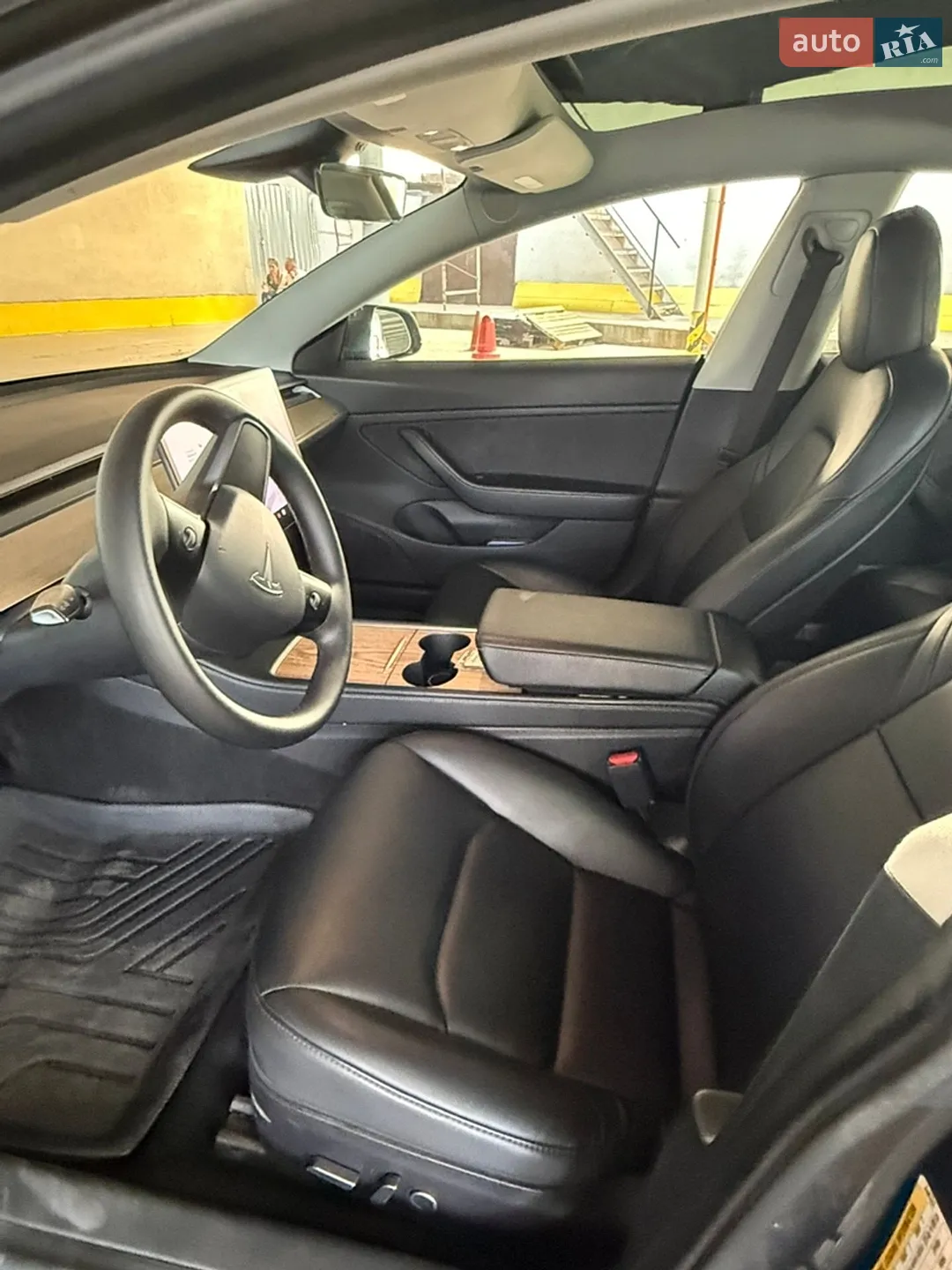 2020 Tesla Model 3 - мініатюра 10