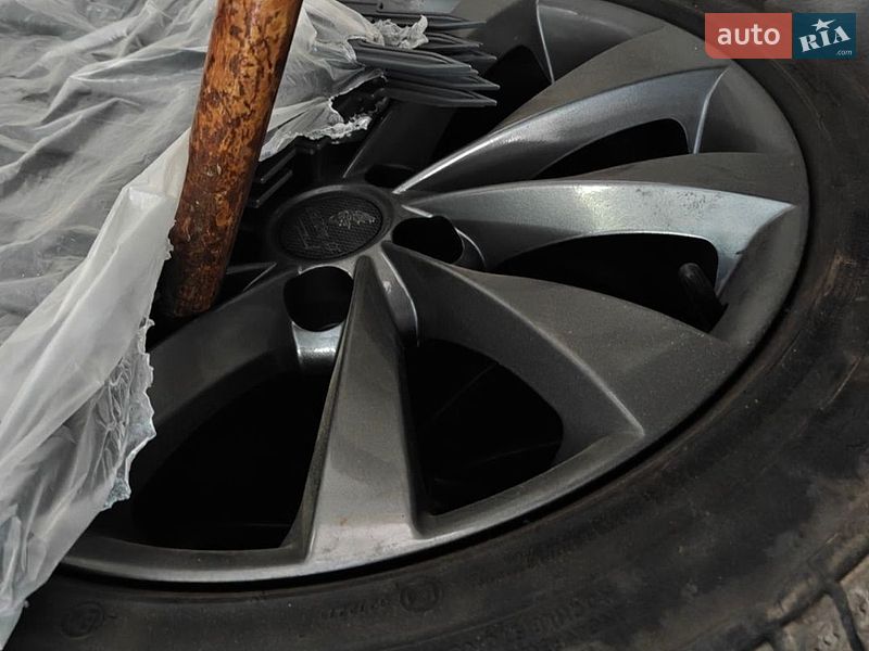 Седан Tesla Model 3 2019 в Шептицькому