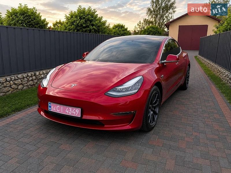 Седан Tesla Model 3 2018 в Тернополі фото Седан Tesla Model 3 2018 в Тернополі