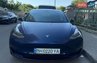 Седан Tesla Model 3 2023 в Одессе