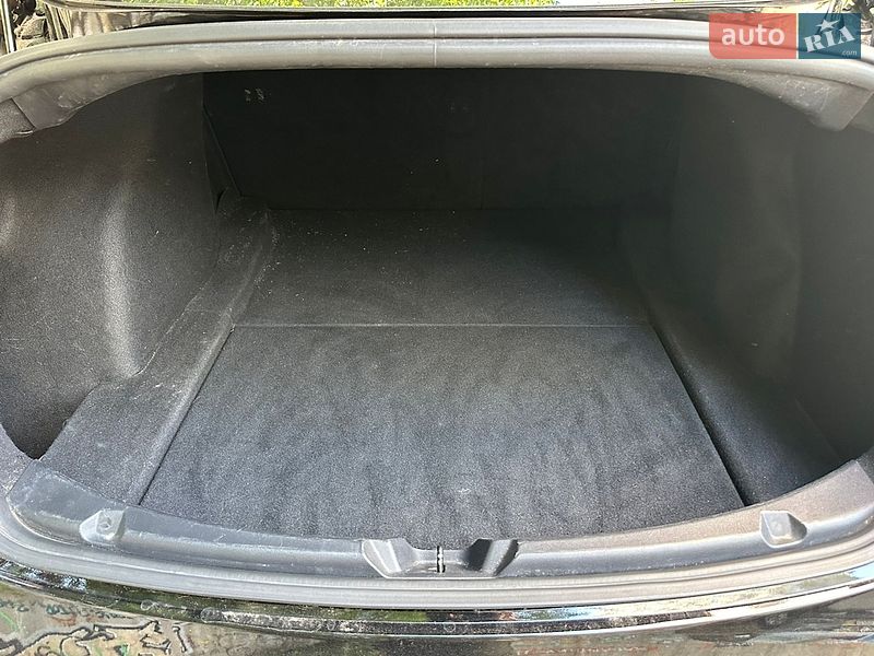 Седан Tesla Model 3 2019 в Києві