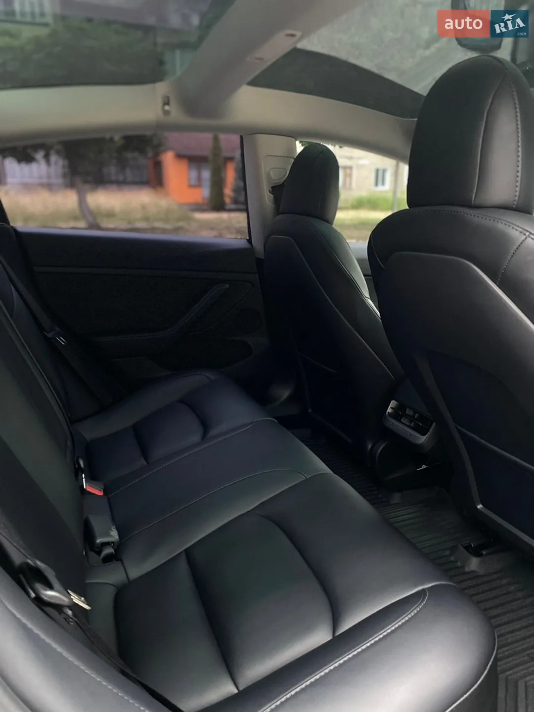 2022 Tesla Model 3 - мініатюра 16