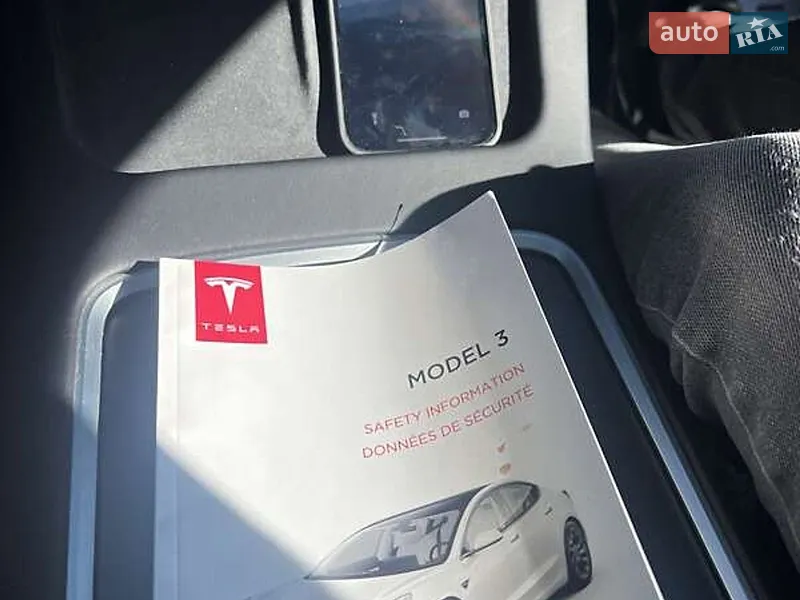 Седан Tesla Model 3 2021 в Ужгороде документ