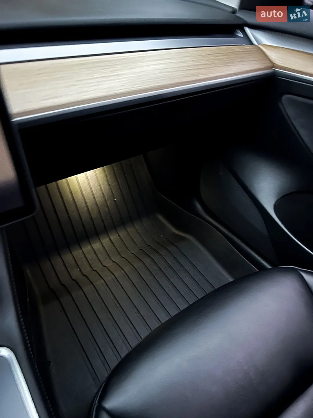 2022 Tesla Model 3 - мініатюра 9