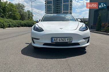 Седан Tesla Model 3 2022 в Днепре