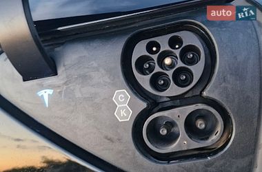 Седан Tesla Model 3 2023 в Хусті