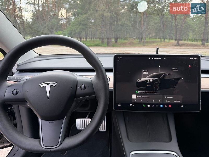 Седан Tesla Model 3 2023 в Дніпрі