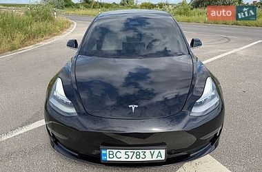 Седан Tesla Model 3 2020 в Городке