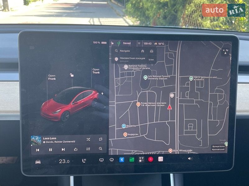 Седан Tesla Model 3 2018 в Львове