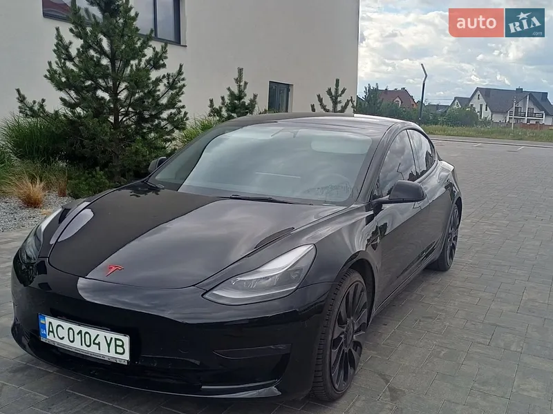 Tesla Model 3 2022
