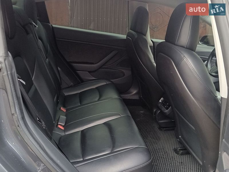Седан Tesla Model 3 2019 в Запорожье