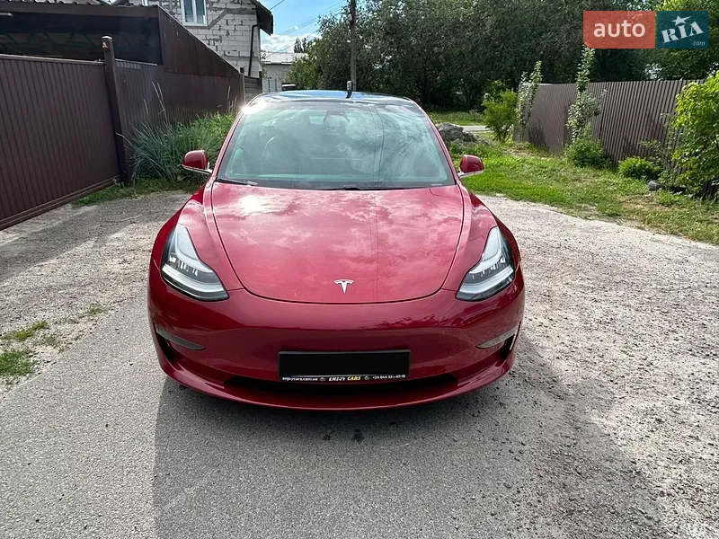 Tesla Model 3 2018