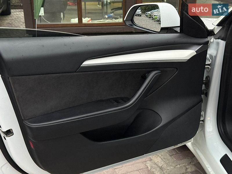 Седан Tesla Model 3 2021 в Харькове