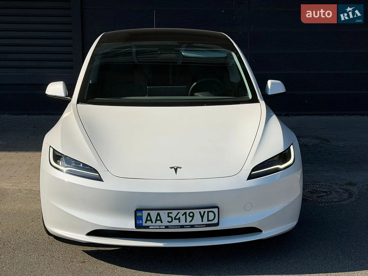 2025 Tesla Model Y - мініатюра 18