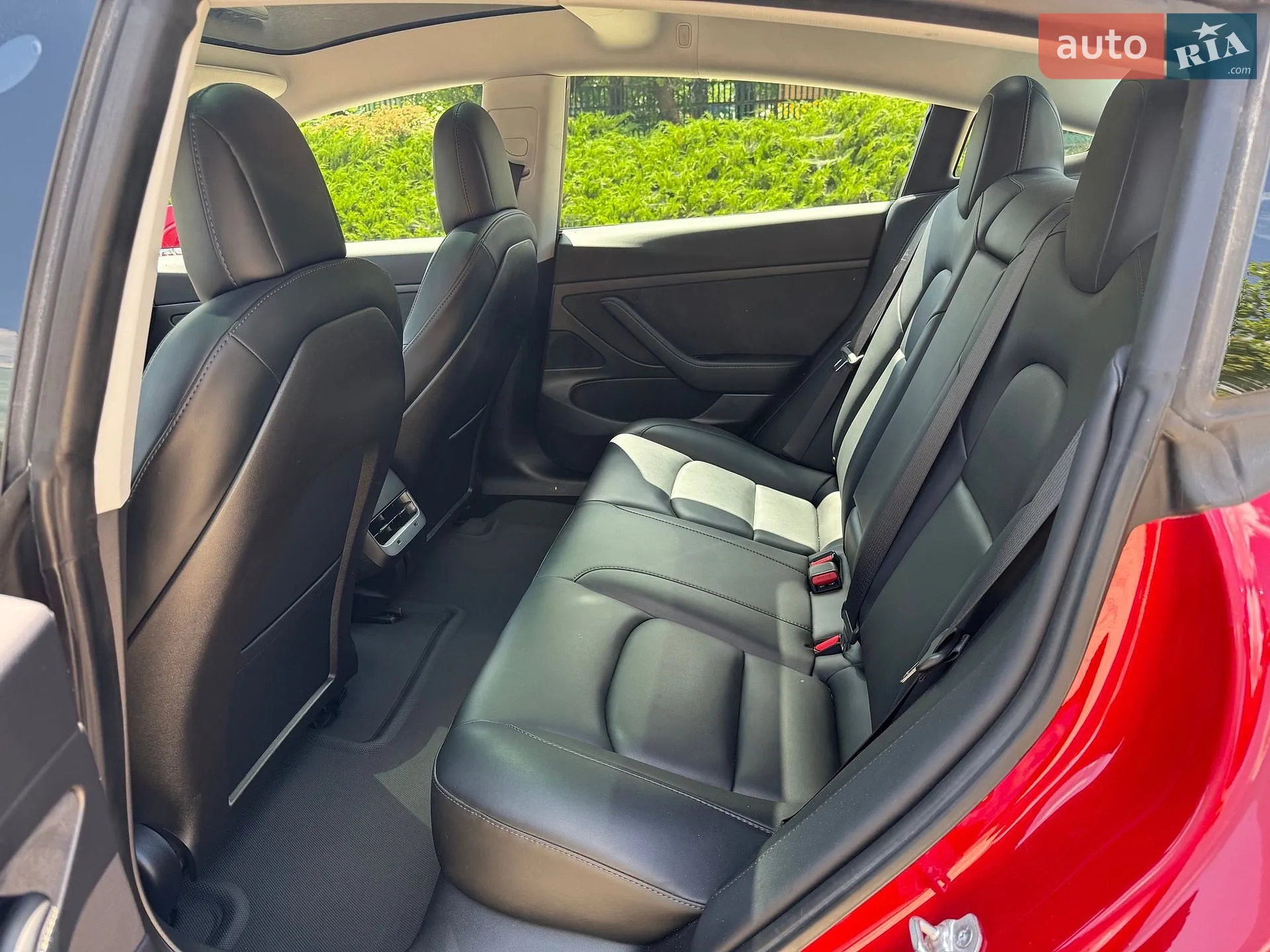 2019 Tesla Model 3 - мініатюра 9