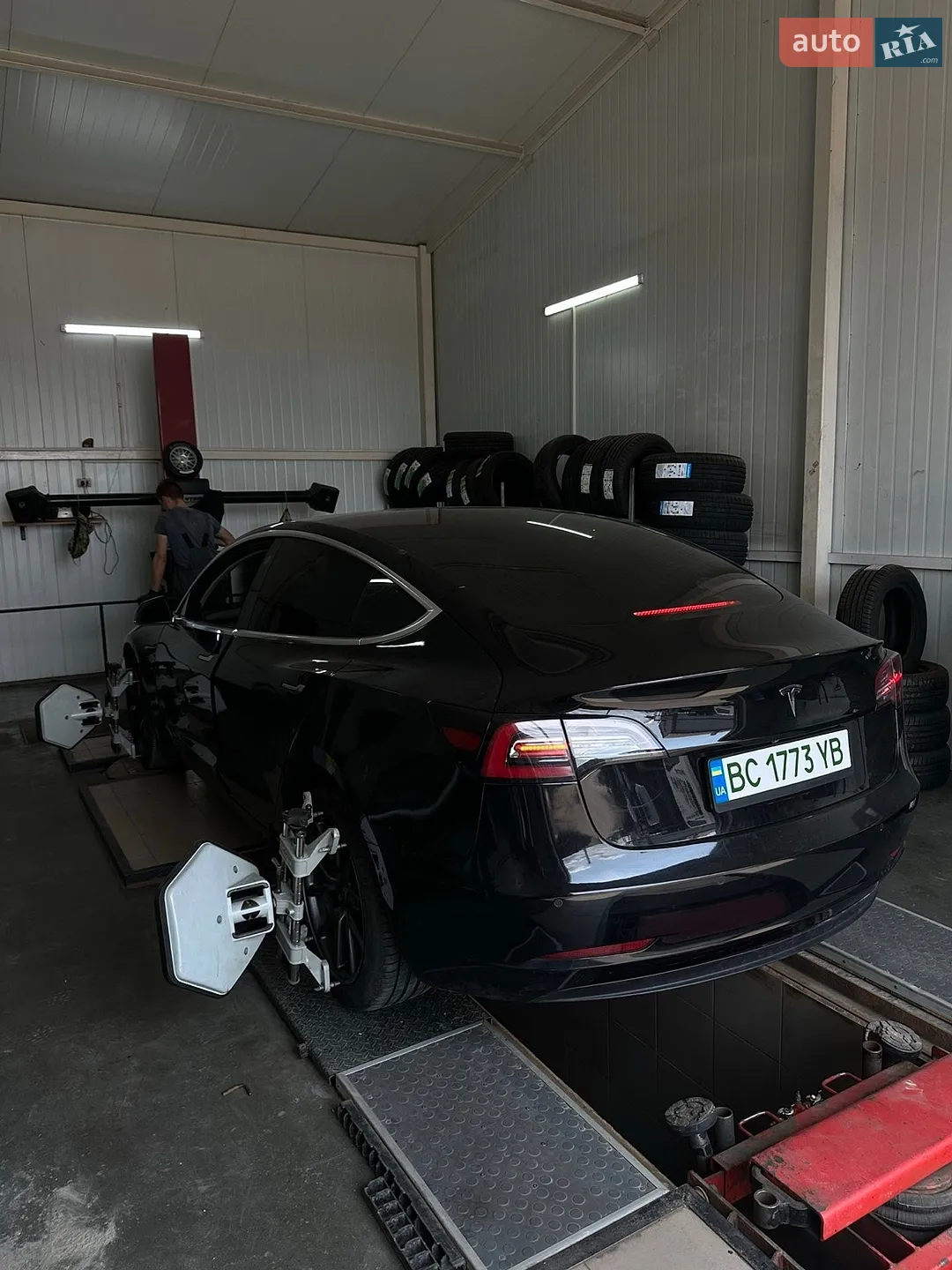 2019 Tesla Model 3 - мініатюра 4