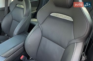 Седан Tesla Model 3 2024 в Ровно