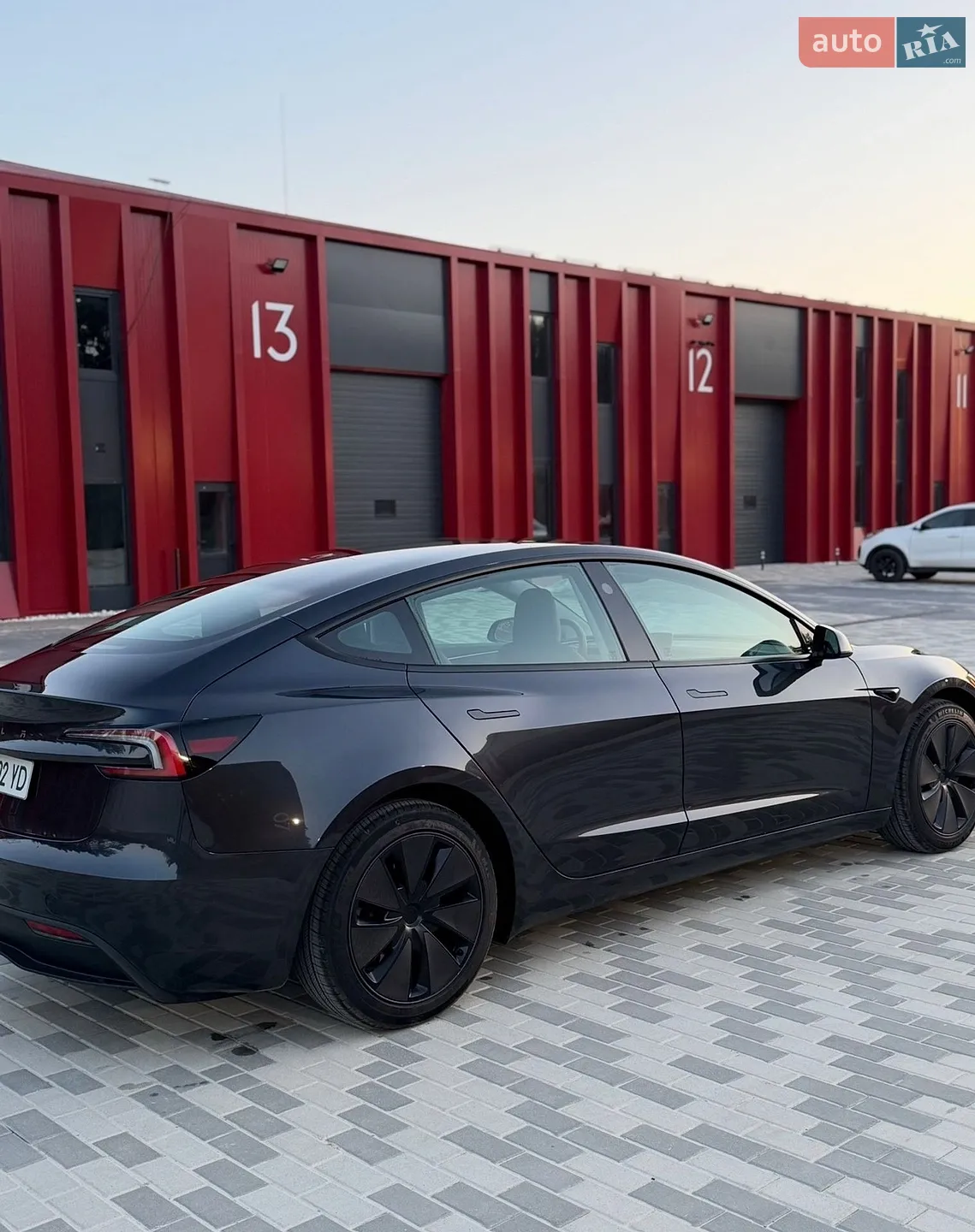 2024 Tesla Model 3 - мініатюра 8