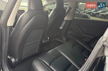 Седан Tesla Model 3 2019 в Киеве