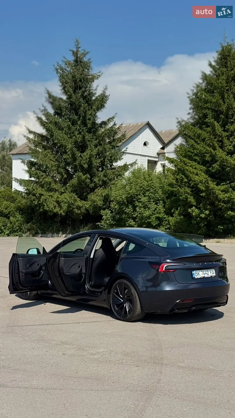 2024 Tesla Model 3 - мініатюра 8